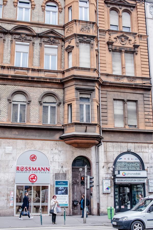 Nine Trees Apartment Budapest Exterior photo